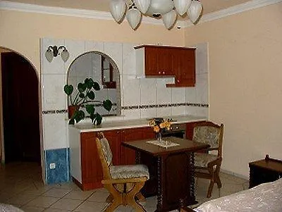 Hotel Happy Apartments Budapest 3*,