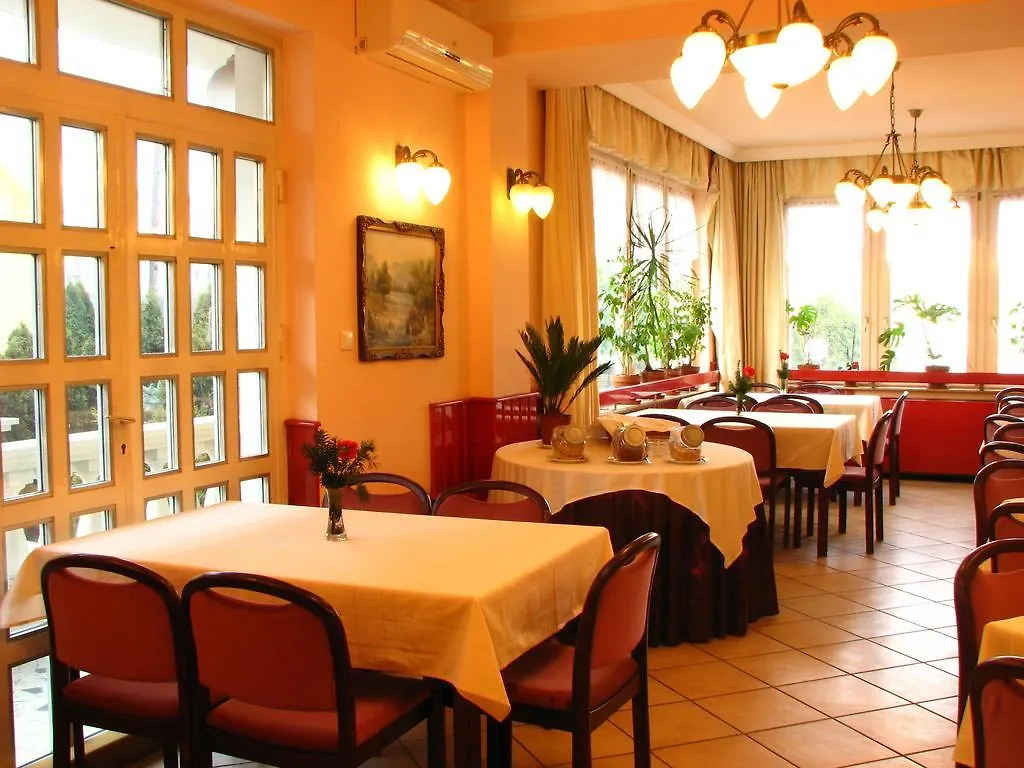 Hotel Happy Apartments Budapest Hungary